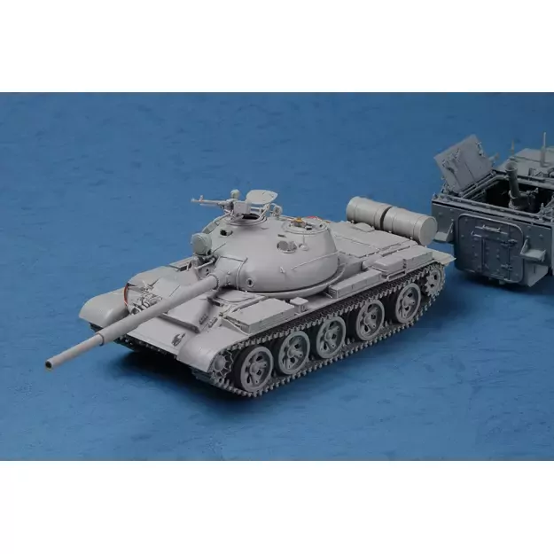 Trumpeter TR00377 -  T-62 Mod 1972, 1/35 8