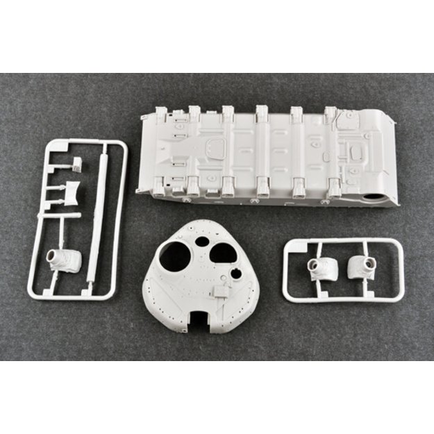 Trumpeter TR09510 - T-72B3M MBT, 1/35 5