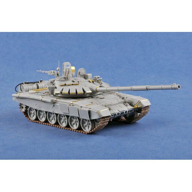 Trumpeter TR09510 - T-72B3M MBT, 1/35 15