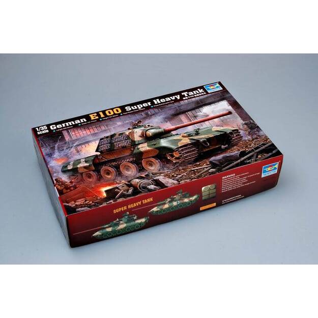 Trumpeter TR00384 -  German Entwicklungsfahrzeug E 100 Super Heavy Tank, 1/35 1