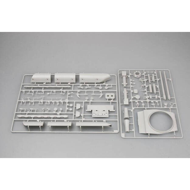 Trumpeter TR00384 -  German Entwicklungsfahrzeug E 100 Super Heavy Tank, 1/35 4