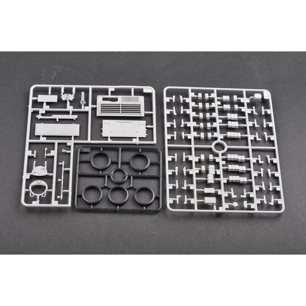 Trumpeter TR01556 - T-62 ERA (Mod.1972), 1/35 6