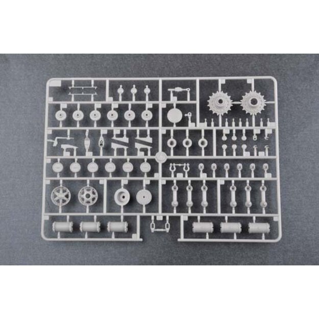 Trumpeter TR01572 - KV-8S Heavy Tank, 1/35 6