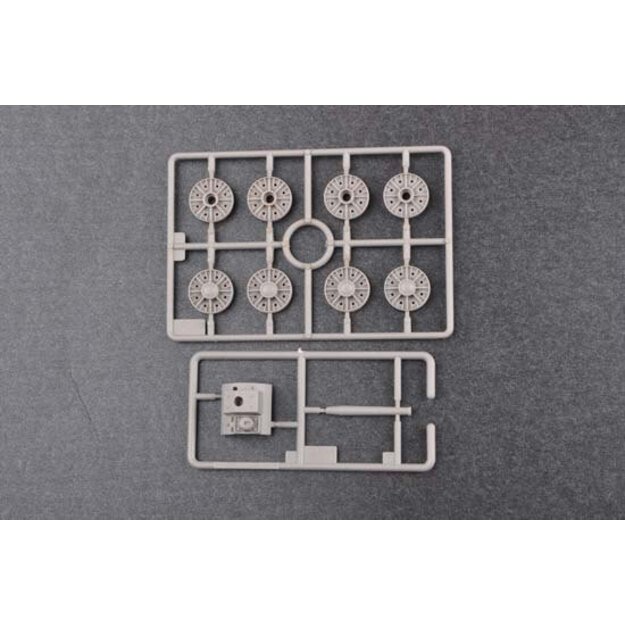 Trumpeter TR01572 - KV-8S Heavy Tank, 1/35 8