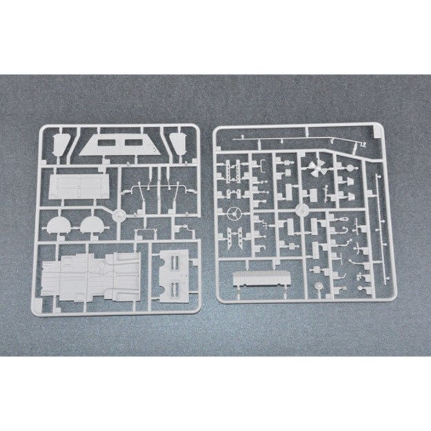 Trumpeter TR01543 - BTR-60PA, 1/35 8
