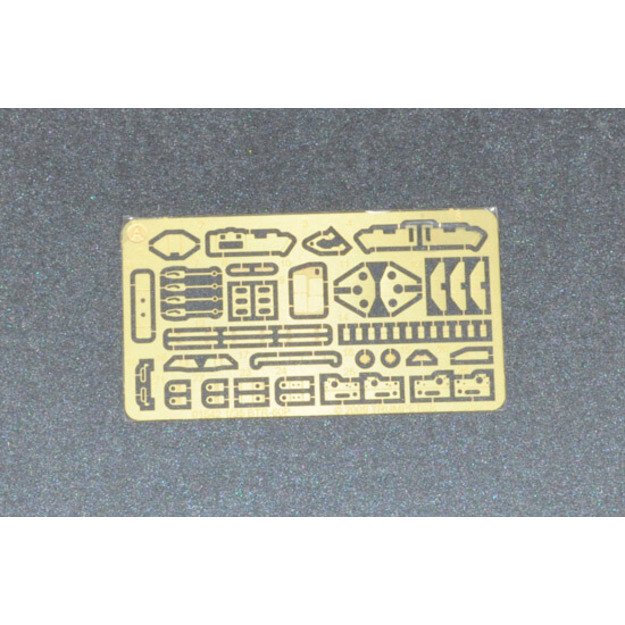 Trumpeter TR01543 - BTR-60PA, 1/35 9