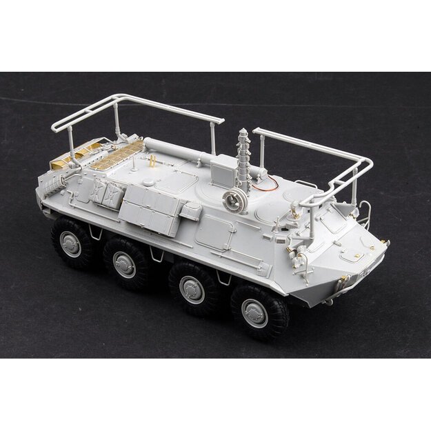 Trumpeter TR01576 - BTR-60P BTR-60PU, 1/35 8