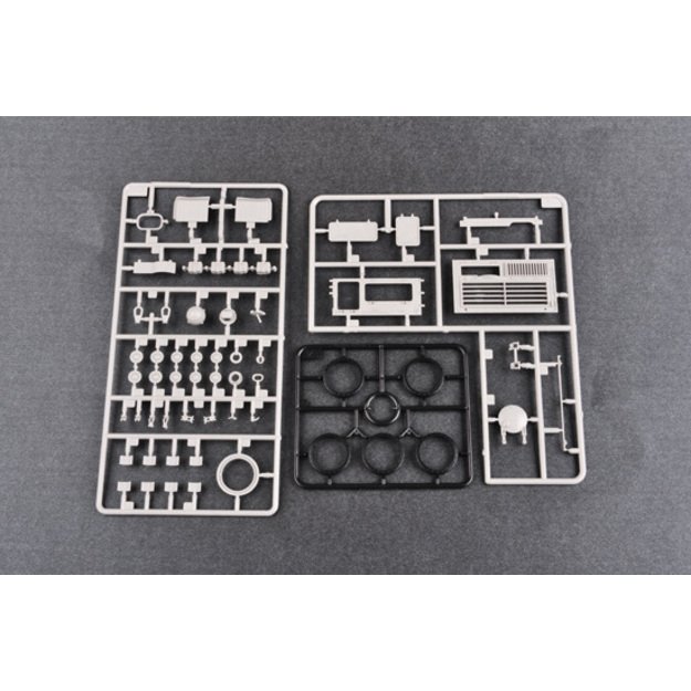 Trumpeter TR01547 - T-62 Mod.1962 (Iraq modification), 1/35 8