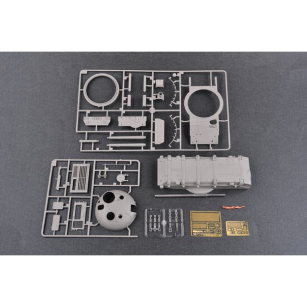 Trumpeter TR01550 - T-62 Mod.1975 (With KMT-6 Mine Plow), 1/35 9